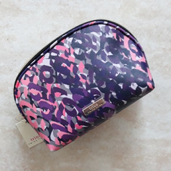 Trina Turk Handbags - 2x*Host Pick*Trina Turk cute cosmetic bag